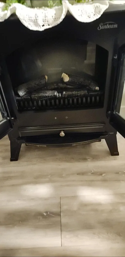 Sunbeam Electric Fireplace thumbnail