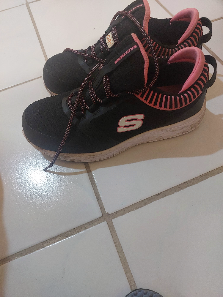 Skechers safety Shoes - Black and Pink - photo 4