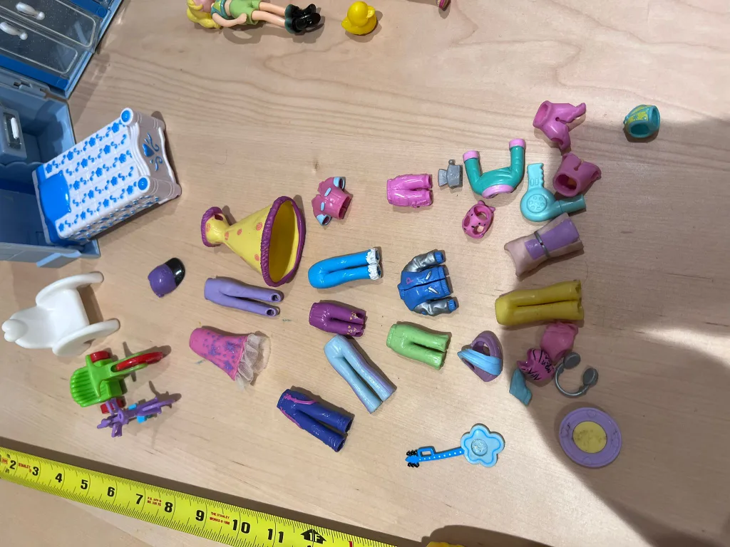 Cinderella's Castle Polly Pockets Play Set image indicator(5)