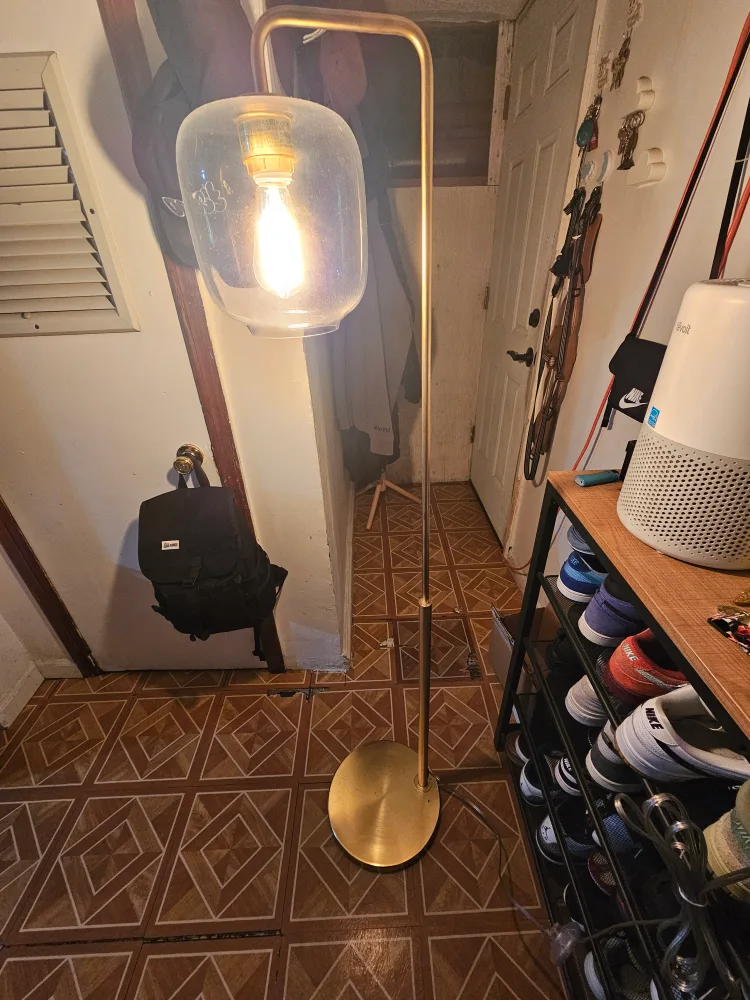 West Elm image indicator(2)