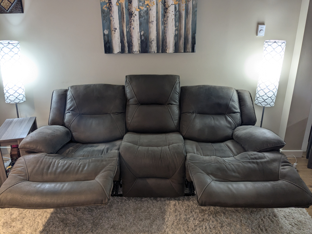 Dual Power Reclining Sofa - photo 3