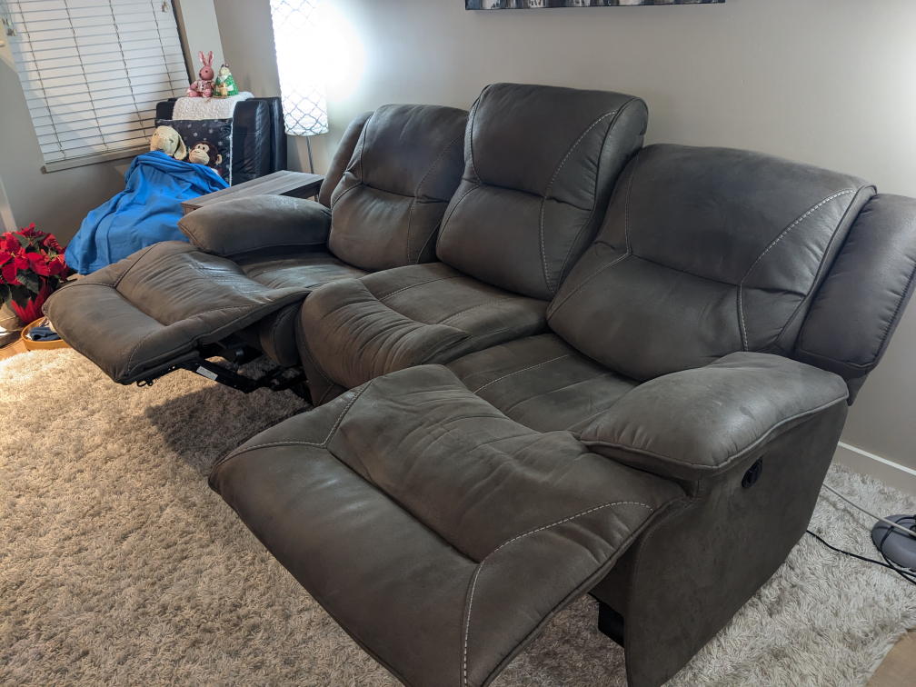Dual Power Reclining Sofa - photo 4