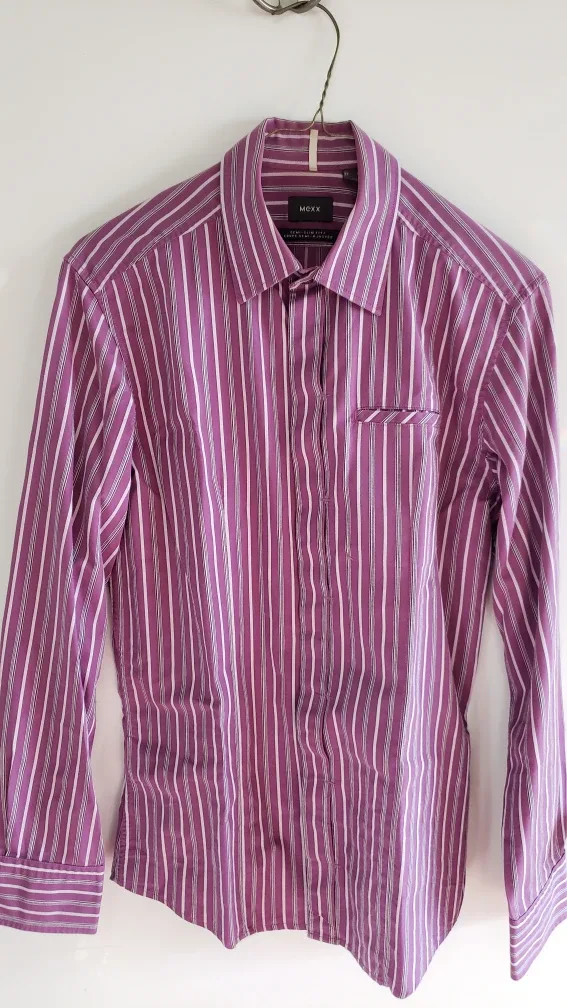 11 Graphic T-shirts & 2 Dress Shirts (All for $5) image indicator(10)