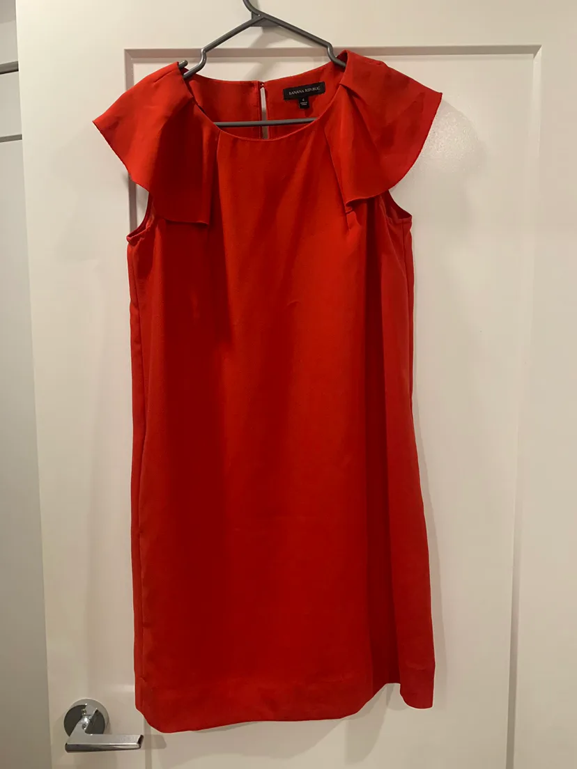 Size 6 Banana Republic dress thumbnail