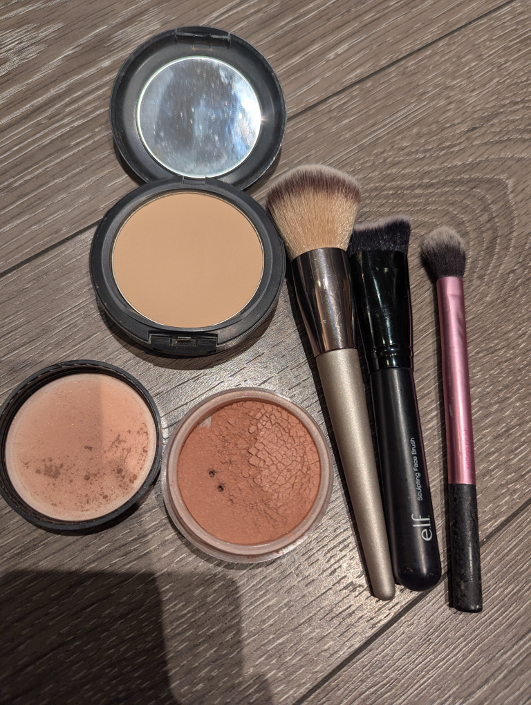 Makeup Brushes and Powders #ThriftyPicks - photo 2