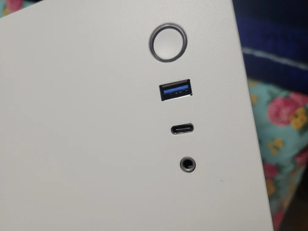 Nzxt H510 White Gaming Pc Case GOOD CONDITON CLEANED image indicator(2)