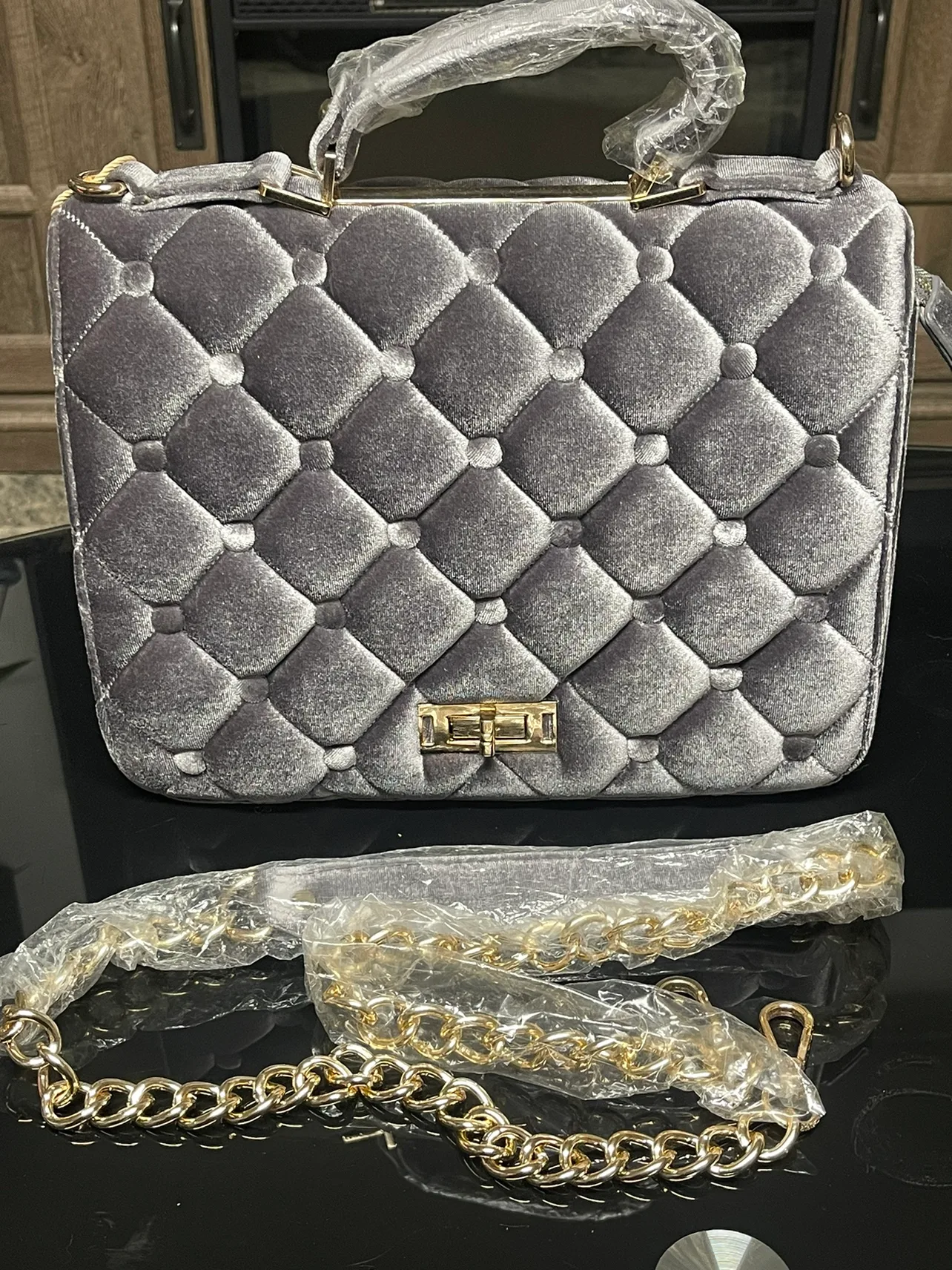 (NEW) Grey Velvet Chain Strap Purse image indicator(6)