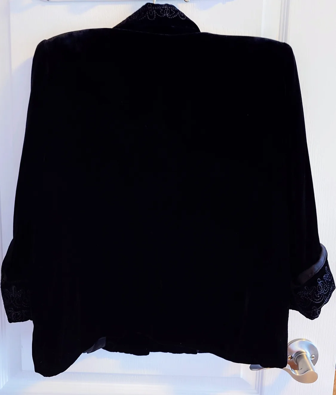 Tahari Black Velvet Blazer Jacket image indicator(2)