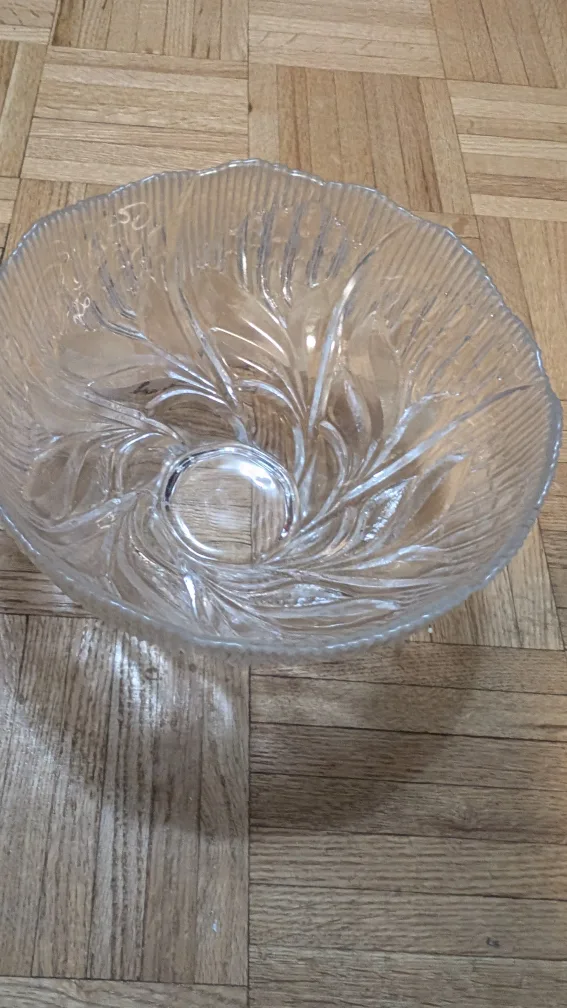 3 Vintage Glass Serving Bowls#freecycle image indicator(3)