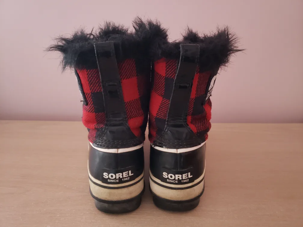 Sorel Women's Waterproof Winter Boots image indicator(2)