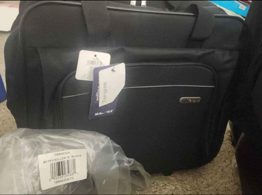 NEW!! Targus Metro Roller 18 inch Carry-On Luggage - photo 3