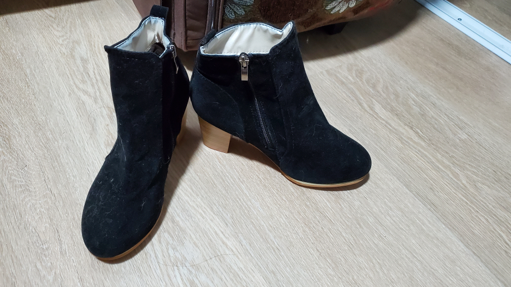 Black Suede Ankle Boots - photo 2