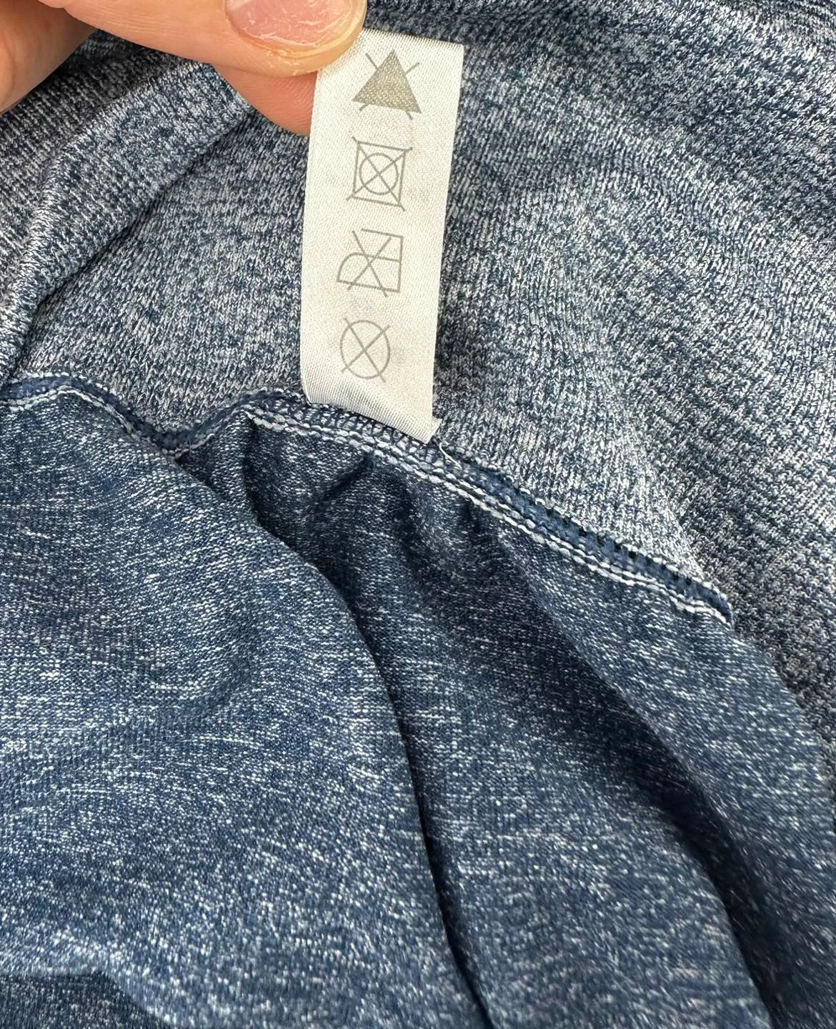 Butt-lifting workout leggings (size M) image indicator(9)