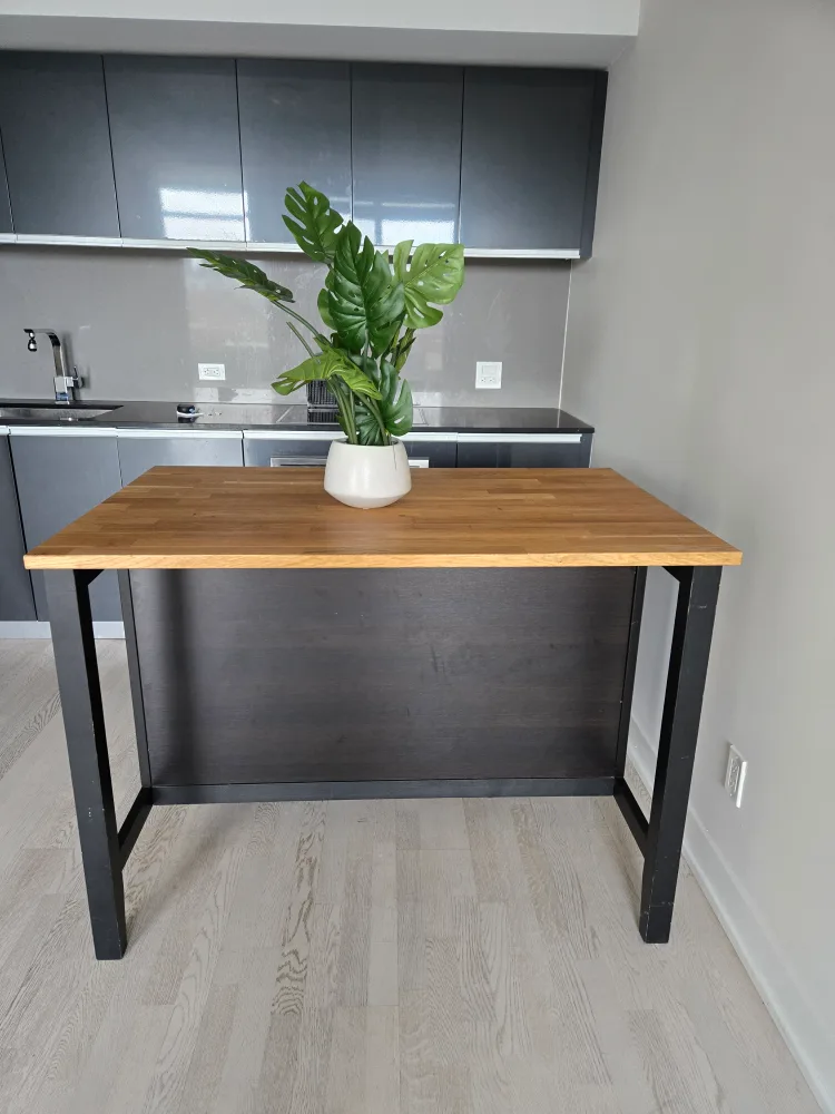 Kitchen Island with Shelves image indicator(2)