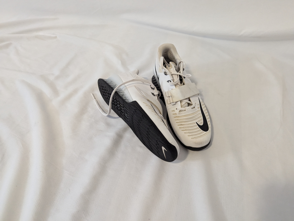 Nike Romaleos 3 Weightlifting Shoes - photo 2