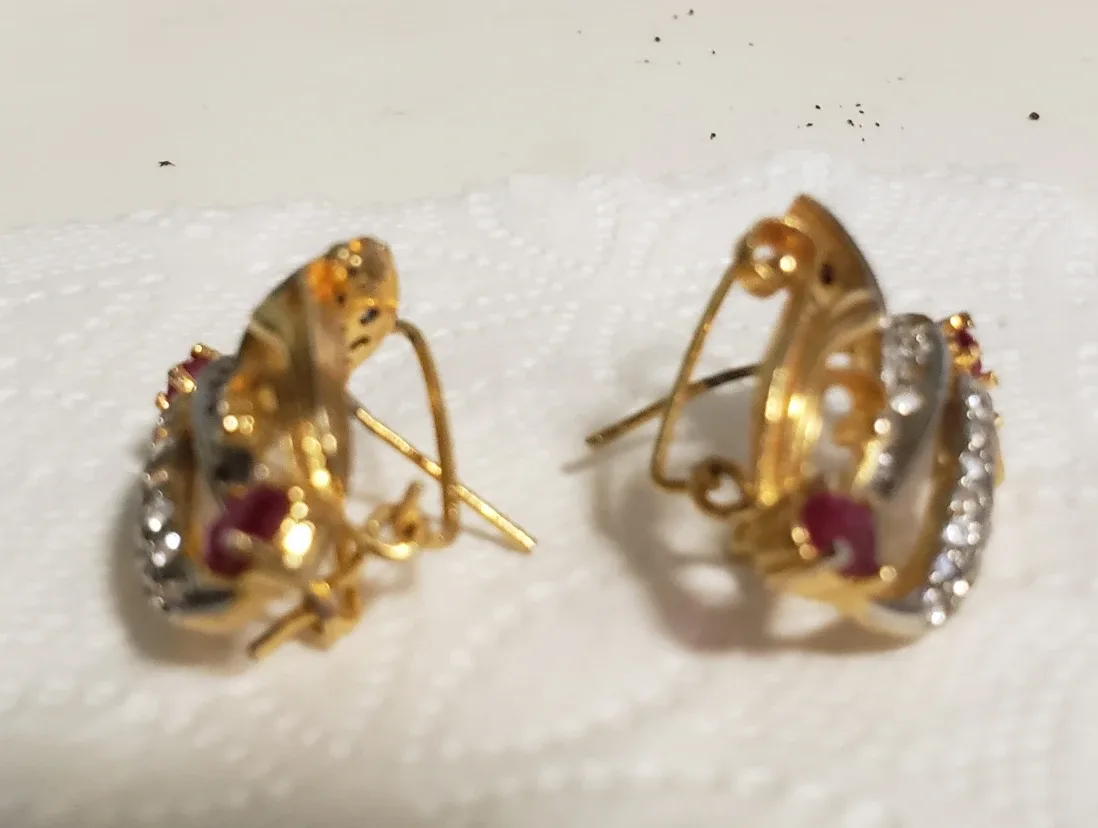 beautiful  Gold Tone Earrings with Red Stones image indicator(2)