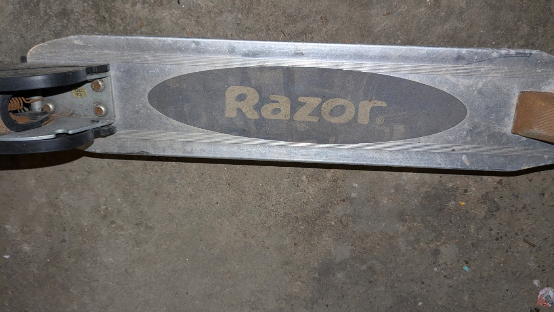 Kickstart Blue Razor Scooter #freecycle - photo 3