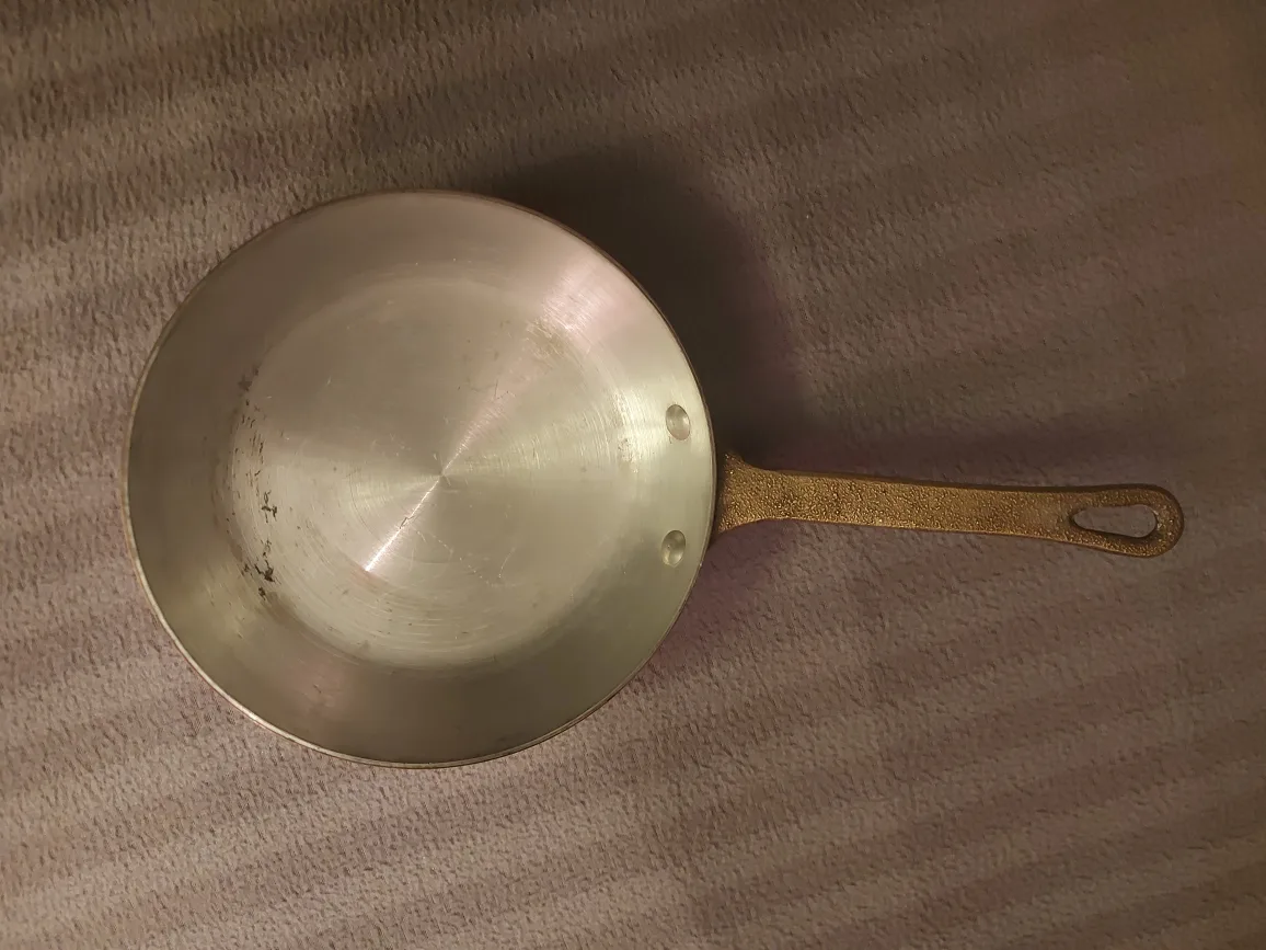 Vintage Copper Saucepan image indicator(4)