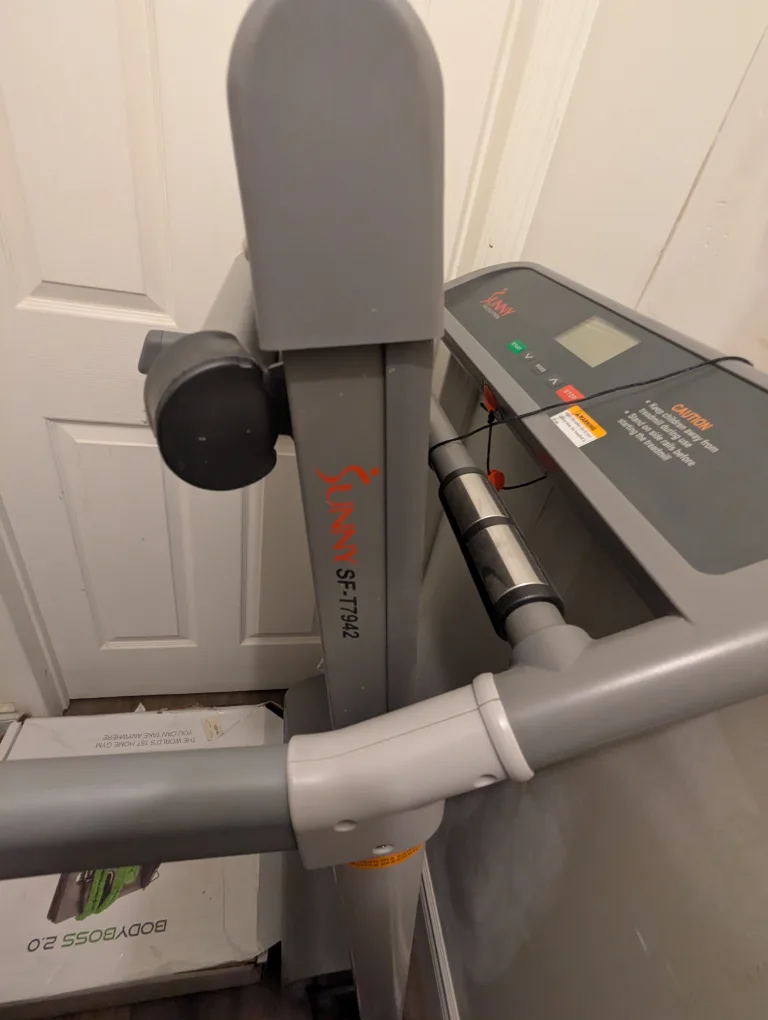 Treadmill- read description image indicator(2)