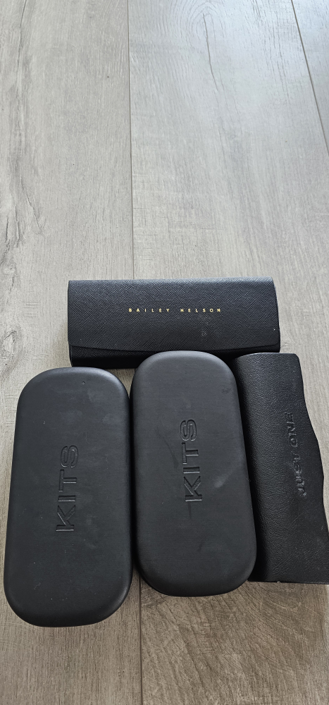 free glasses cases
