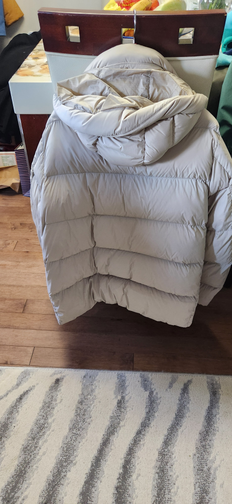 Brand New Women UNIQLO Puffer Jacket - photo 2
