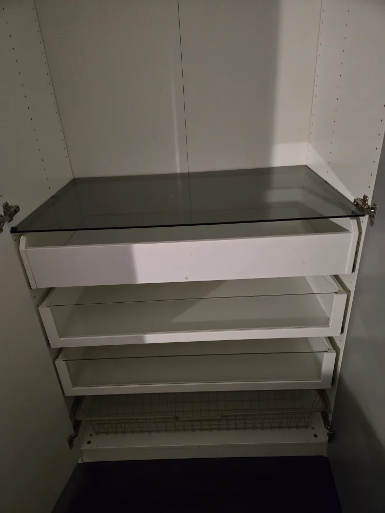 IKEA Pax Wardrobe with Mirror Door image indicator(3)