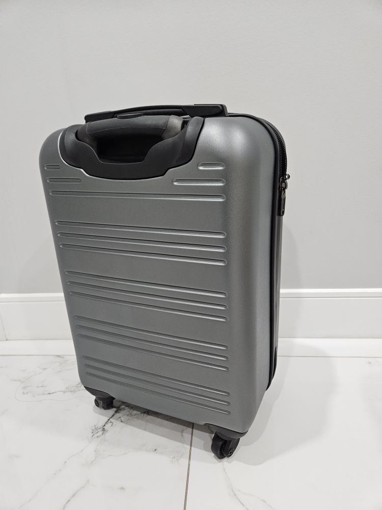 ROOTS Carry-On Luggage - photo 2