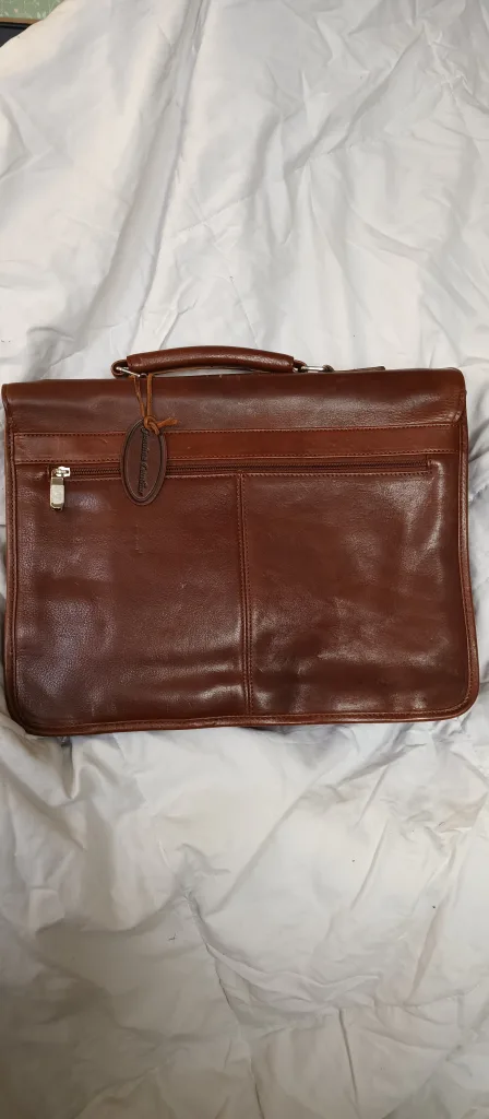 New without tag Andrew Marc Leather Briefcase image indicator(2)