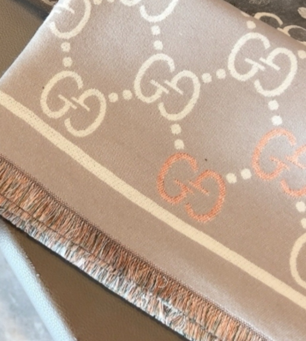 Opulent Shawls - photo 2