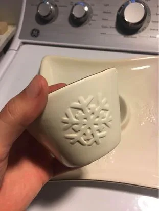 Ceramic Serving Platter with Dip Bowl image indicator(3)