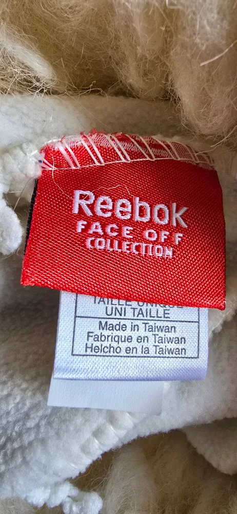 NEW- Toronto Maple Leafs Reebok toque image indicator(5)