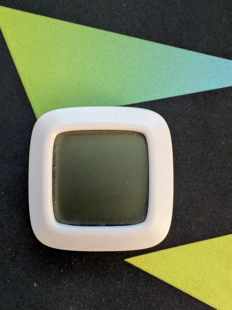 portable hygrometer with temperature thumbnail