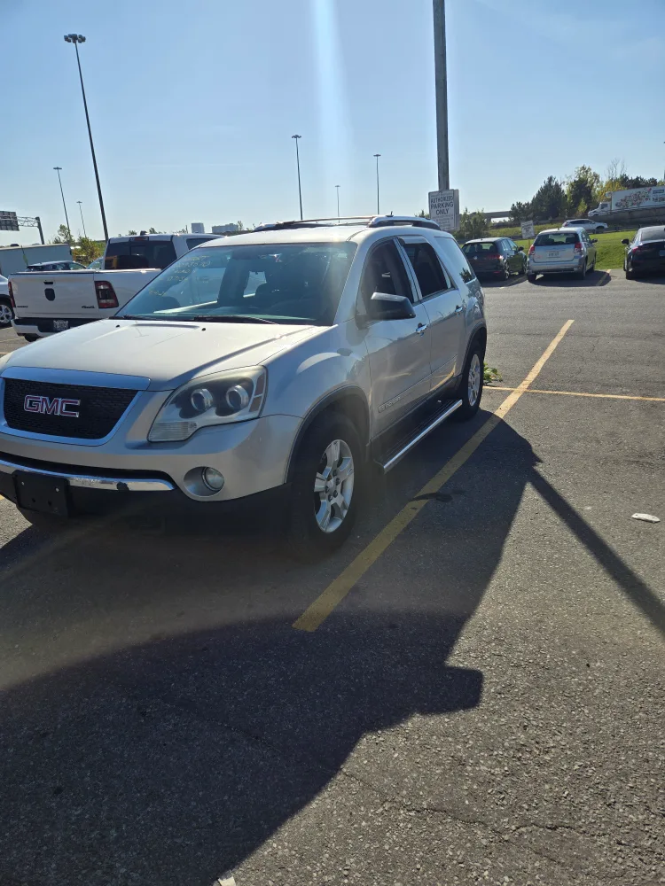 GMC Acadia image indicator(6)