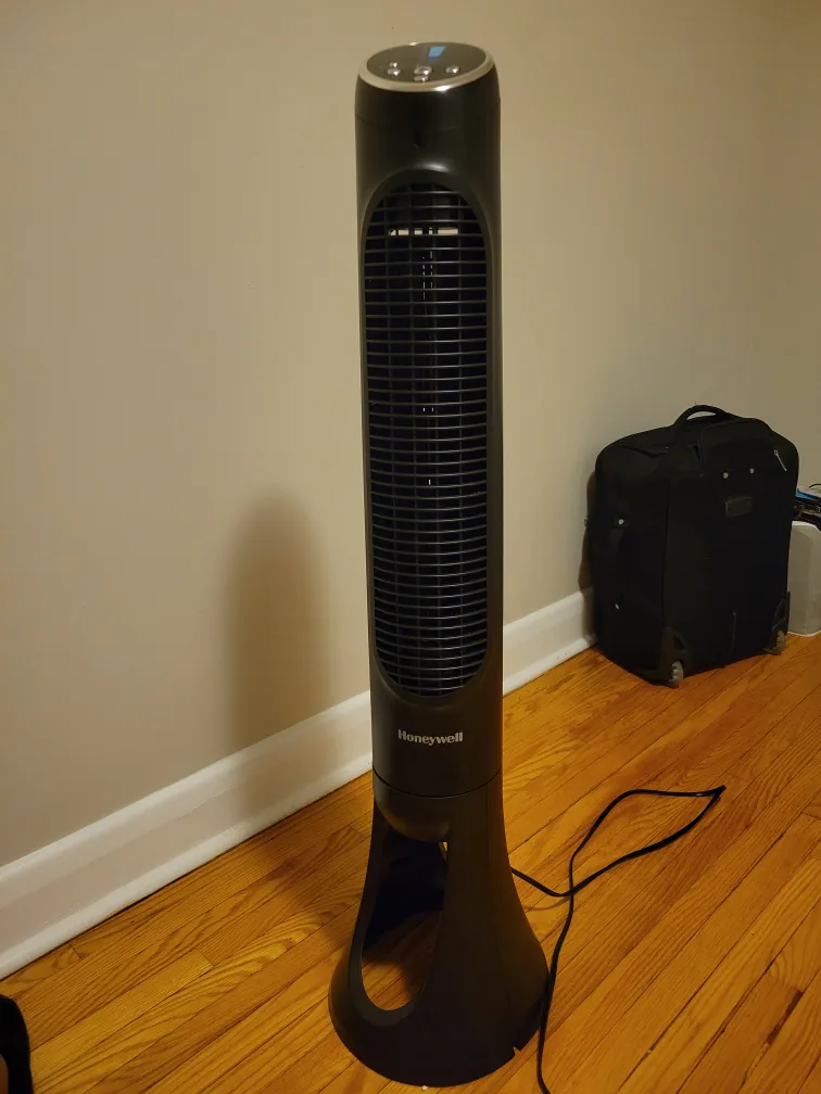 Honeywell QuietSet Tower Fan thumbnail