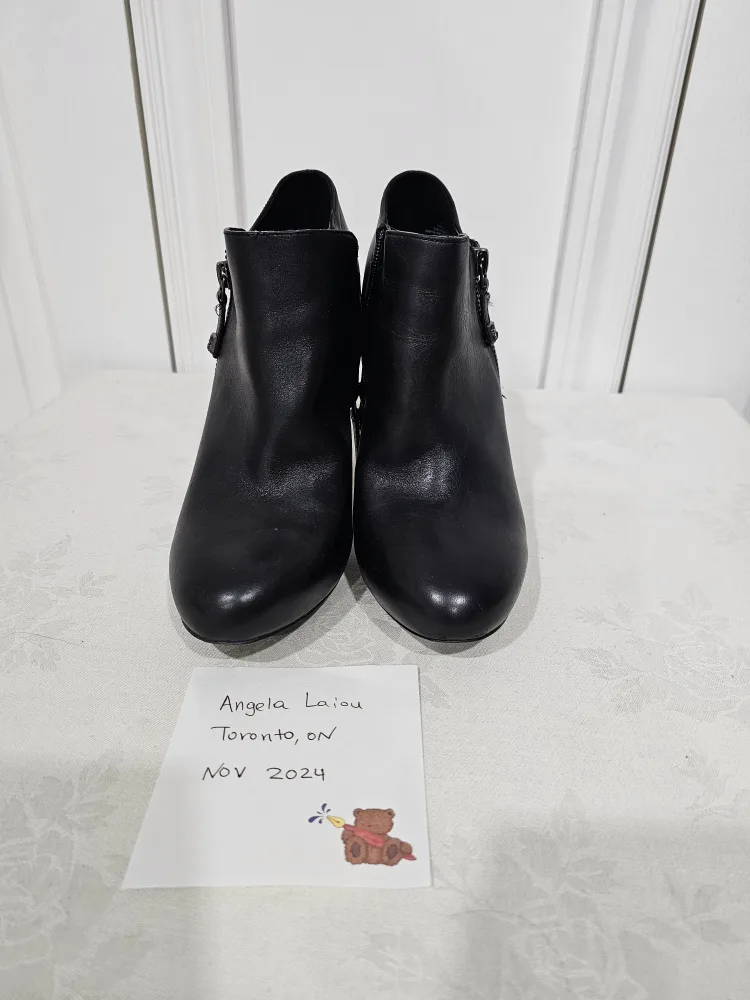 Nine West Black Ankle Boots image indicator(4)