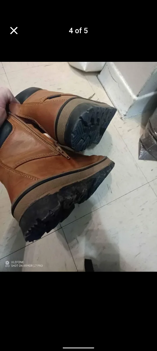 Boy youth size 4 winter boot image indicator(4)