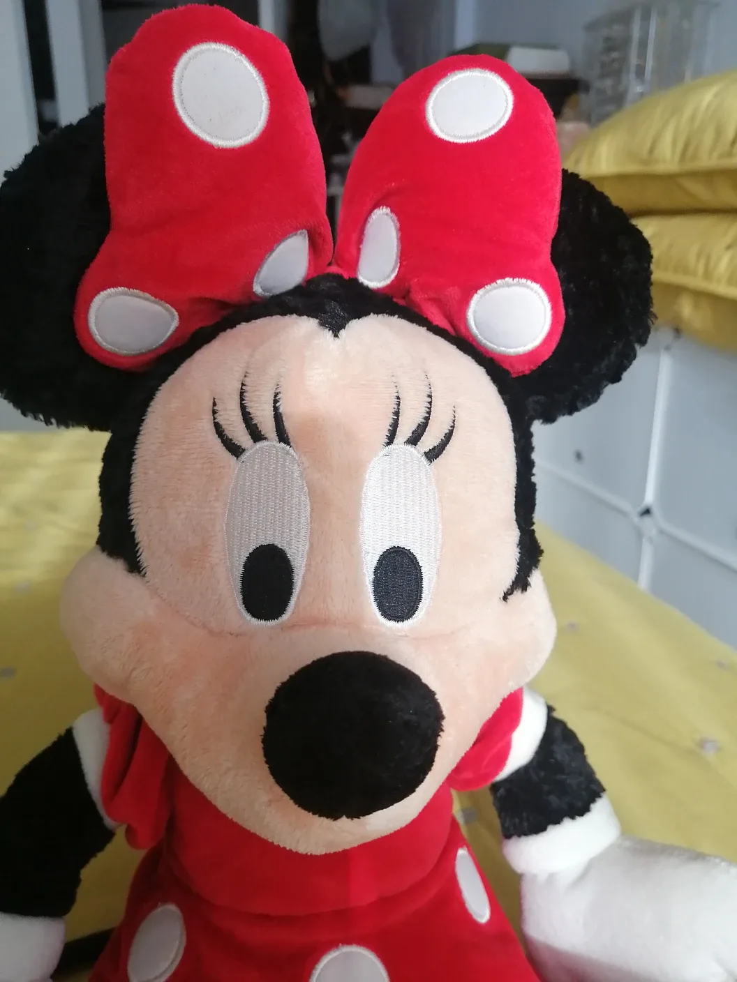 Minnie Mouse Plush Toy 17" image indicator(4)