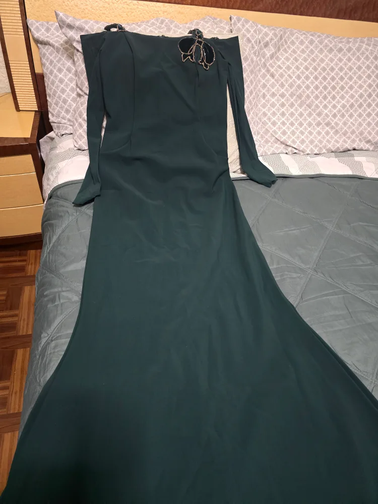 Teri Jon Off the Shoulder Green Dress Size 12 thumbnail