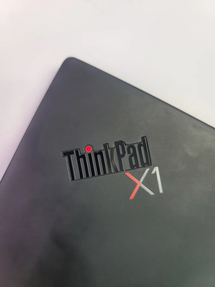 Lenovo ThinkPad X1 Carbon laptop image indicator(8)