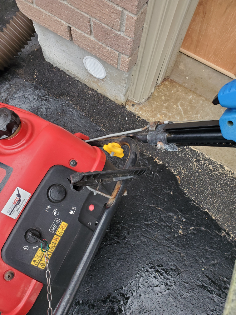 Toro Power Clear 721 QZE Snow Blower - photo 3