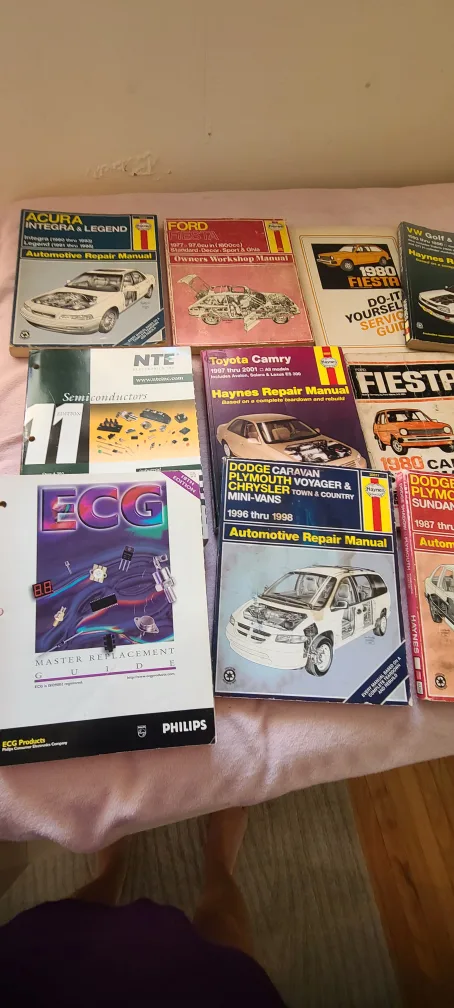 Lot of Haynes Repair Manuals"🧡" image indicator(2)