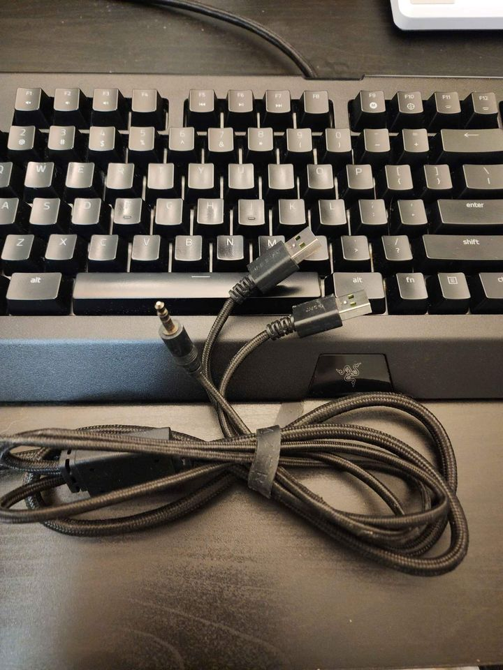Razer BlackWidow Chroma V2 Keyboard - photo 2