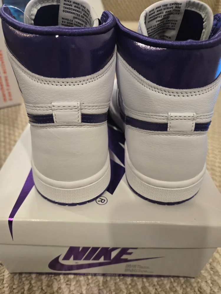 Nike Air Jordan 1 High OG Court Purple Women's Size 6 new image indicator(4)
