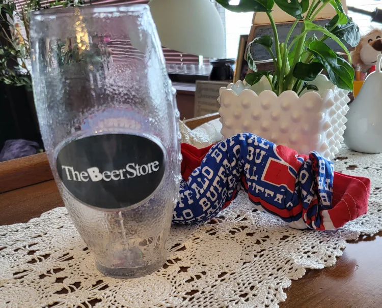 Buffalo Bills NFL,The Beer Store LOUNGING KIT image indicator(4)