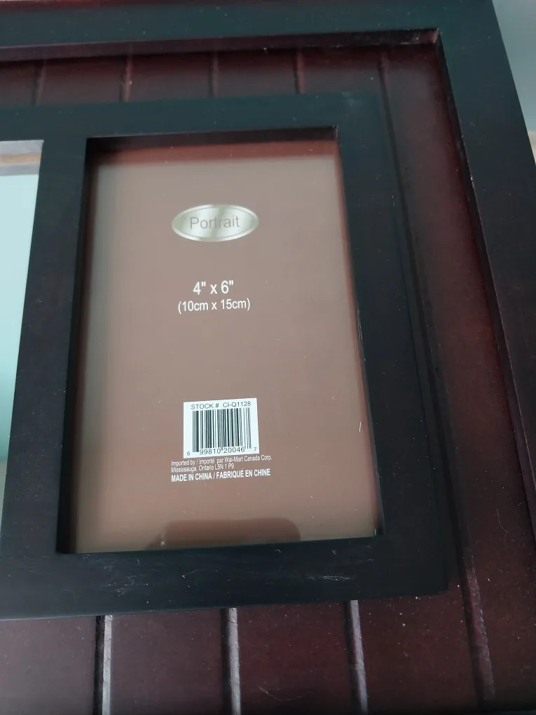 Wall Mounted Picture Frame with Mirror and Hooks. FIRM PRICE. image indicator(2)