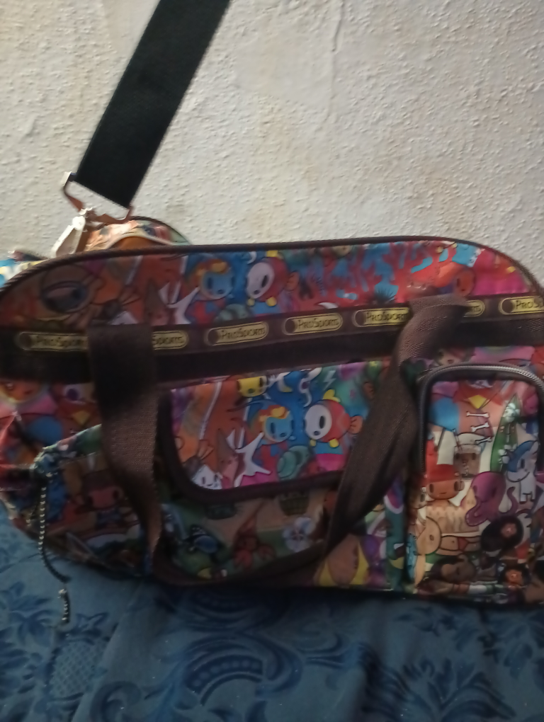 Vera Bradley Weekender Bag 🥕 - photo 2