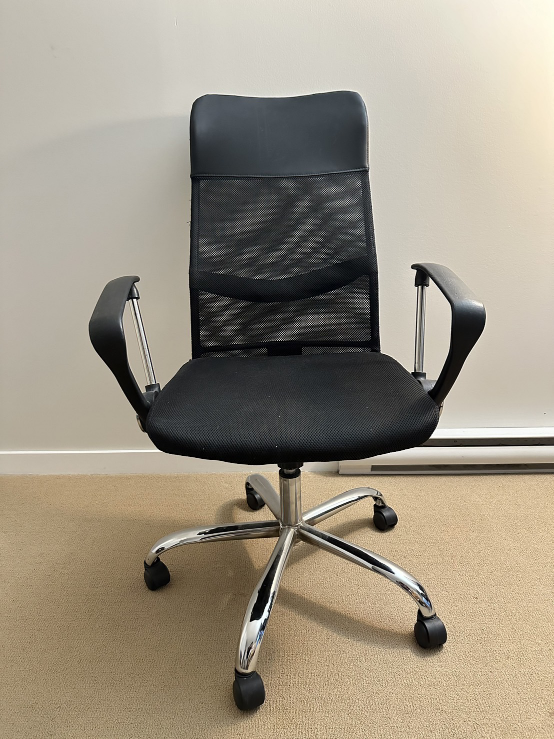 Adjustable Height Desk Chair / Office Chair