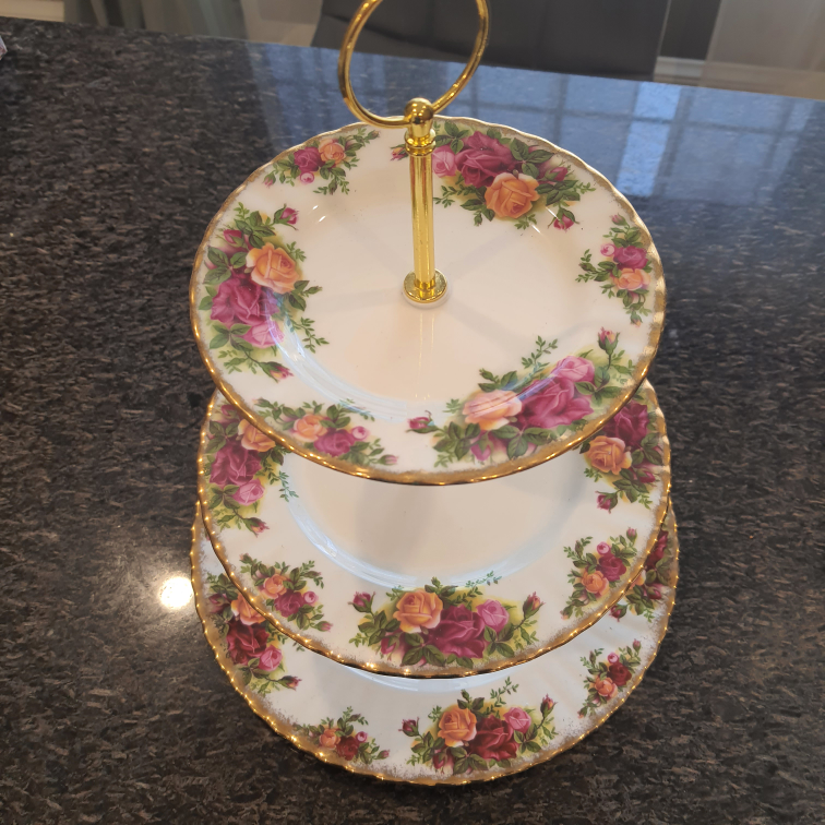 Royal Albert Old Country Roses Three Tier Cake Stand - photo 2