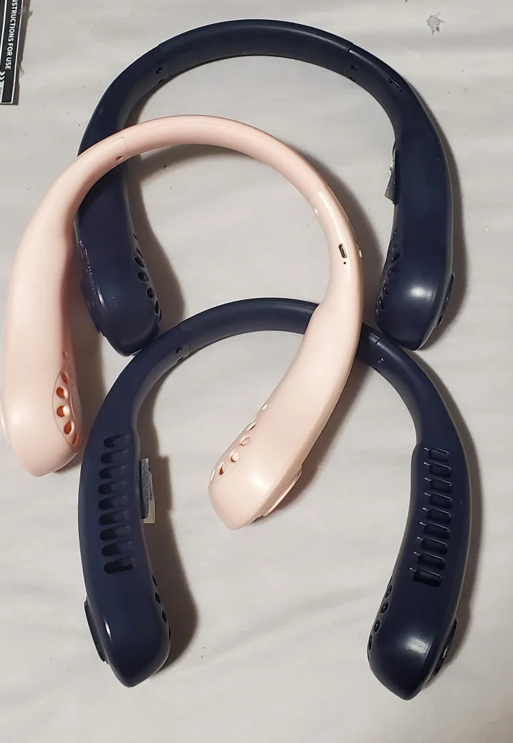 3x Neck Fans image indicator(2)