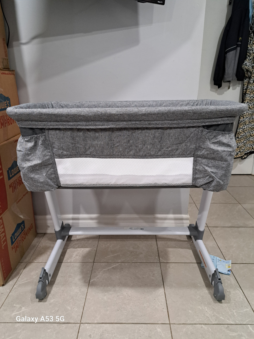 Delta Children By The Bed Deluxe Bassinet - photo 3